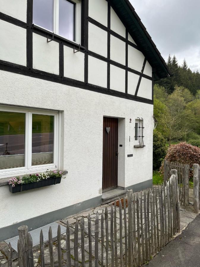 ヘレンタール Lochhof Zwei - Eifelurlaub Mit Farmcharmeヴィラ エクステリア 写真